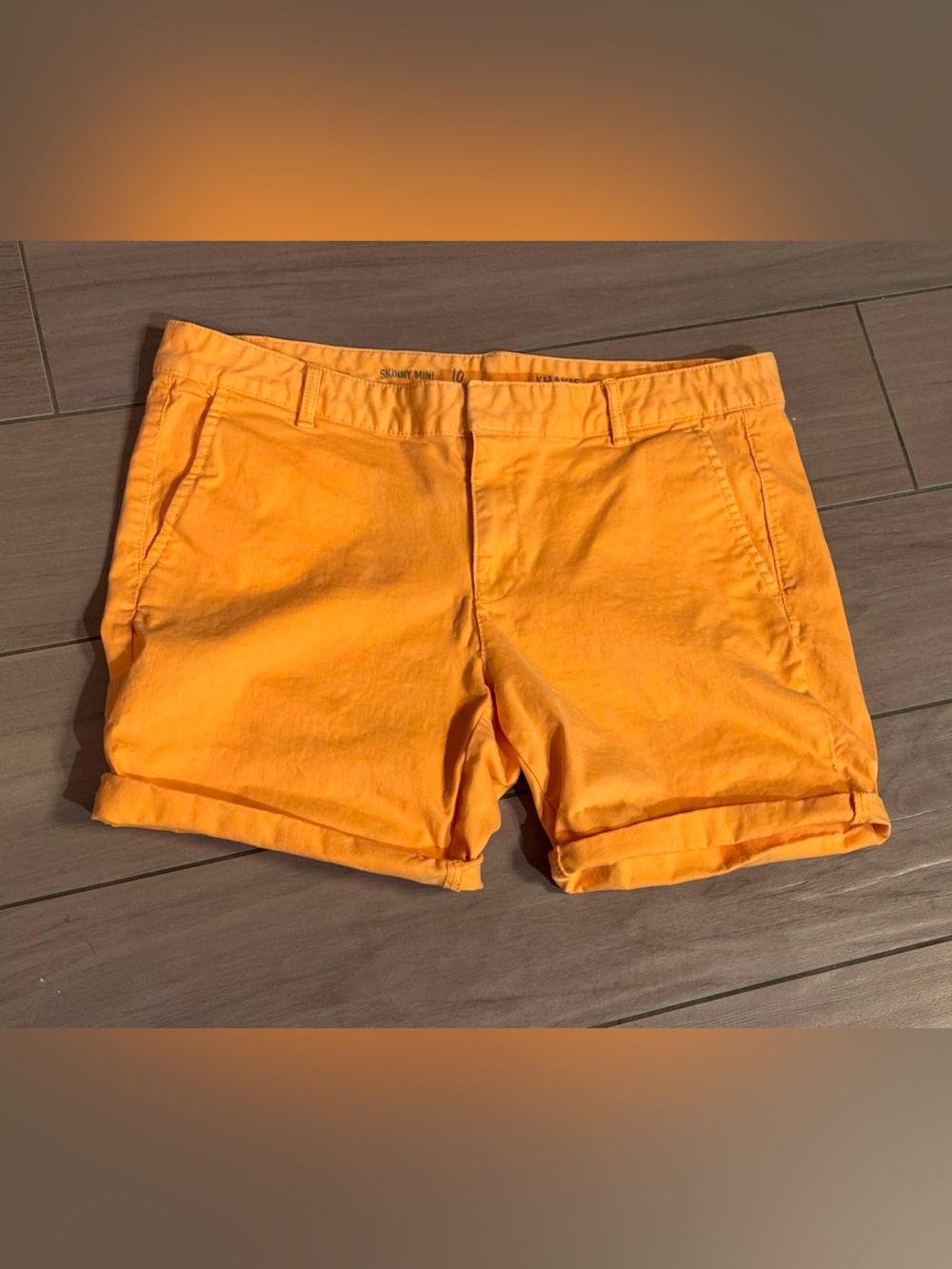 GAP Women's Orange Flat Front Cotton Shorts SIZE 10 - Picture 2 of 5